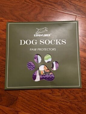Expawlorer | NWT Dog Socks Paw Protectors 6 Socks/Hook & Loop Straps Size Medium